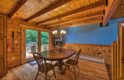 Cozy Family-Friendly Pine Grove Cabin with Fire Pit! - Foto 7