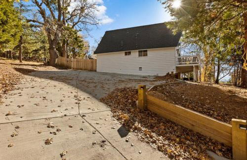 The Crown A-Frame Gated Central AC Lake Access - Foto 13