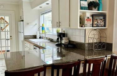 Seattle-Queen Anne--7 BR 3 BA--One Block to SPU - Foto 5