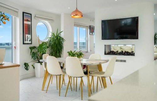 The Penthouse - Marine House - Photo 7