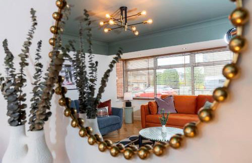 Stunning Bishop Auckland House with 5-bedrooms & 8 Beds Sleeps 12 with Free Parking by PureStay - Foto 16