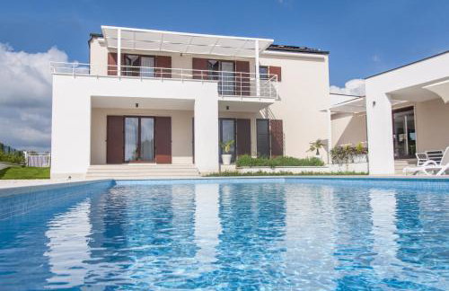 Villa Dora in Central Istria kids friendly with private pool and playground for 10 persons - Foto 15