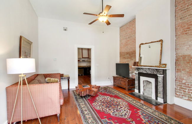 Montgomery Apartments on Magazine Street - Foto 48