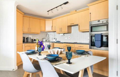 5 mins from the Eden Project Baybreeze Holiday Apartment, Sea Views, Super Kingsize Beds - Foto 7