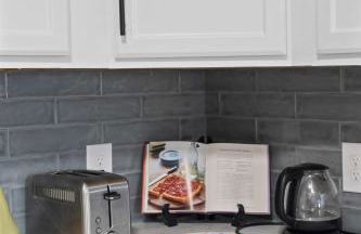 7 Min walk to Golden Belt - 4 Min Drive to Downtown - 7 to Duke - Photo 12