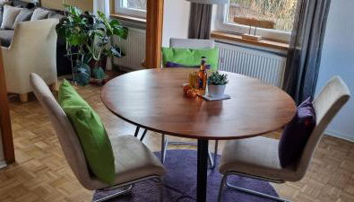 Stadtnahe Wohnung mit kl.Balkon und Parkplatz - Photo 2