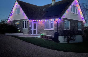 Three Gables, West Wight village house, Sleeps 10 - Photo 33