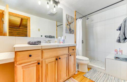 Cozy Mountain Condo Across From Snow King Ski Mtn! - Foto 17