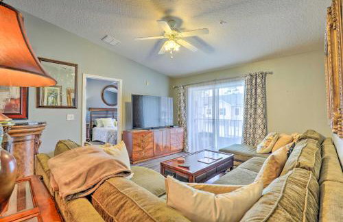 Cheery Condo with Community Pool and Waterslide! - Foto 3