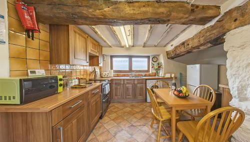 Beautiful 16th Century Ty Cerrig Cottage, set in stunning grounds with great views - Foto 4