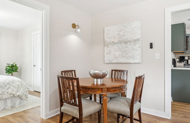 Tranquil Cozy 3br Home With Deck & Bbq 3 Bedroom Home by RedAwning - Photo 20