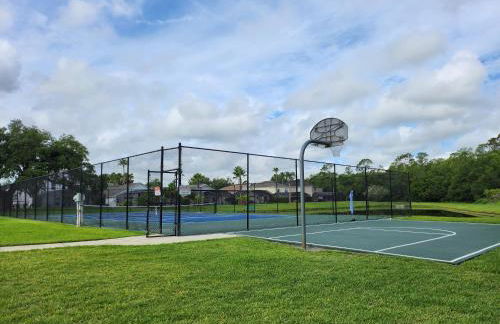 Fully Renovated, Quiet, Spacious Disney Themed Pool Home with Office - Foto 31