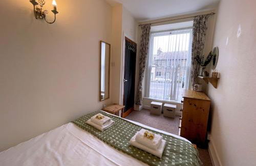 Pass the Keys Cosy Romantic Getaway with Hot Tub - Foto 16