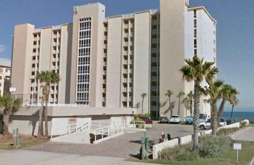 DIRECT OCEANFRONT NO-DRIVE BEACH CONDO - Photo 1