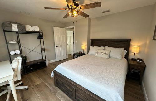 The Country Club Cottage NEW! Space Coast Entire Home! Plenty of Parking! - Foto 8