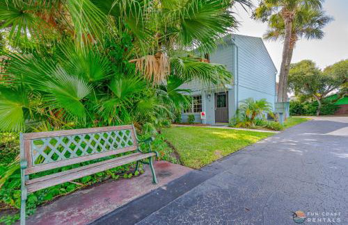 Flagler Avenue adjacent Dog Friendly Home with Garage! Stroll to the Beach! - Foto 6