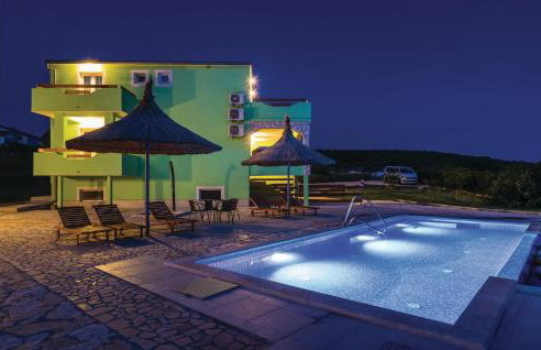 Cozy Home In Pakostane - Foto 9