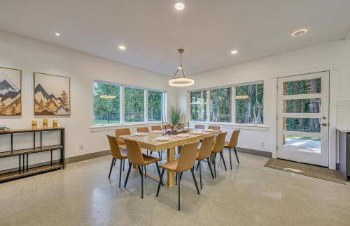 Waterfront Patio! Stylish Family Home in Everett - Photo 8