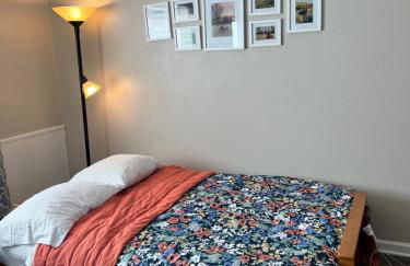 Burrel Avenue Apartments - Foto 8