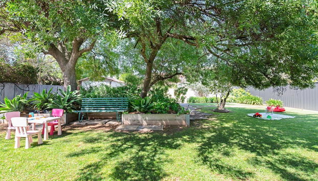 Charming 3BR Sandstone Haven - Foto 3, Habitación