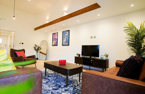 Starlight Lodge - 4 bedroom Barn with Hot Tub! - Foto 29