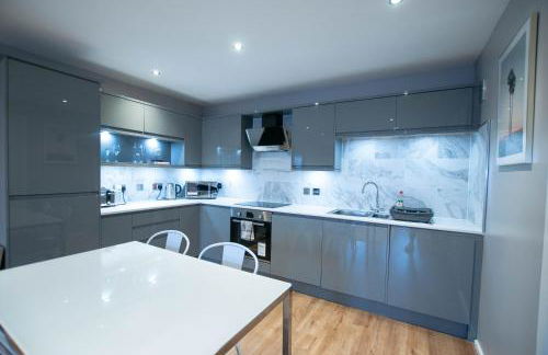 Stunning 2 Bed Merchant City Apartment with Residents Parking (Bell 2) - Foto 26