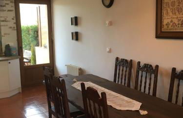 PRECIOSO CHALET JUNTO A POTES CON PISCINA-4 Hab,3 Baños - Photo 24