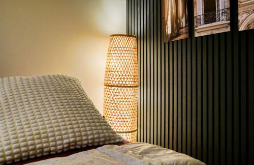 Paris-Eiffel, bienvenue -terrasse -Netflix - Foto 4