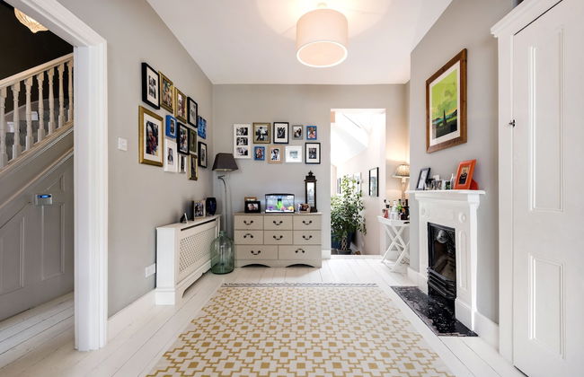 Spectacular Shepherds Bush Home Close to Westfield - Photo 33