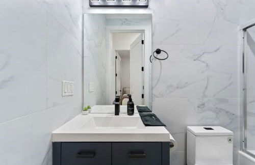 3BR Luxury w Rooftop Views - Foto 28