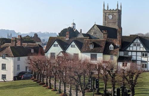 Cosy character cottage in central Marlborough UK - Photo 14