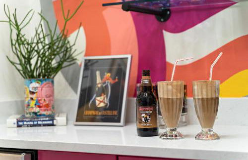 INSTA worthy Home! *Sleeps 8* - Walker's Point! - Foto 34