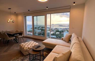 Apartment Touch The Sky Split - Photo 25