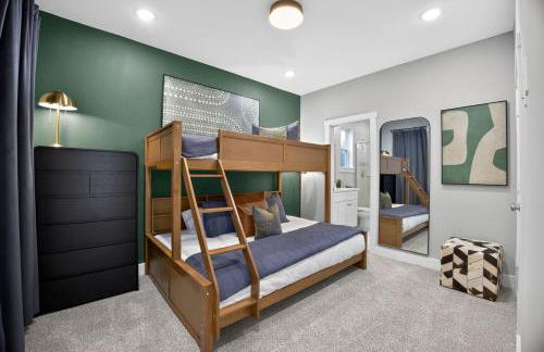 Urban EaDo Retreat - 3BR Townhome w Deck - Foto 2