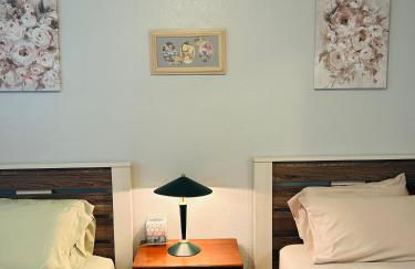 Emerald City 3 Bedroom 1 bath Home - Photo 22