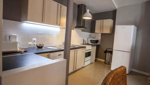 La Maison de Lise - Photo 2, stove, dishwasher, toaster