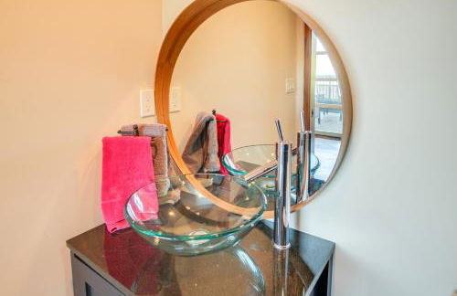 Beautiful Lake Coeur dAlene Retreat Deck and View! - Foto 20