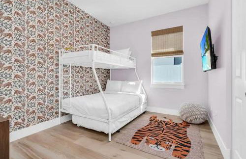 Opulence & Serenity at Our Luxury Home in Jupiter! - Photo 22