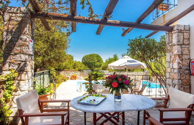 Villa Tzina Large Private Pool Walk to Beach A C Wifi Car Not Required - 1604 - Foto 19