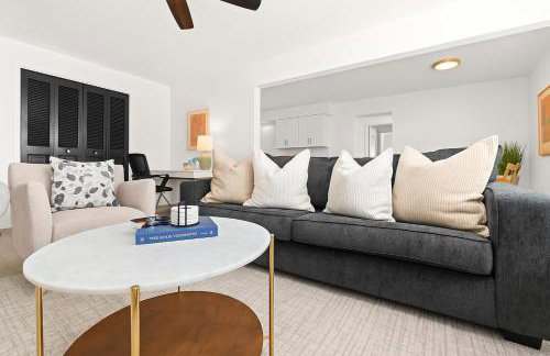 Bright & Spacious Flat Near the Heart of Royal Oak - Photo 33