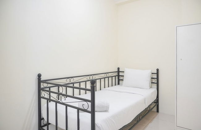 Homey And Comfortable 2Br Tifolia Apartment - Photo 6