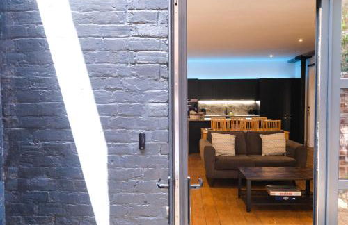 The Eden Warehouse - Pink Apartment (sleeps 4) - Foto 24