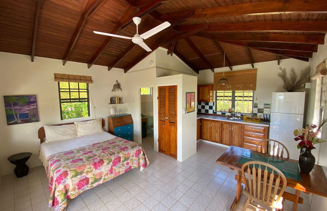 Sea Cliff Eco-Cottages & Gin Distillery - Photo 2