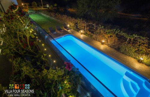 Villa Four Seasons, heated pool and 3 en-suite bathrooms - Foto 12