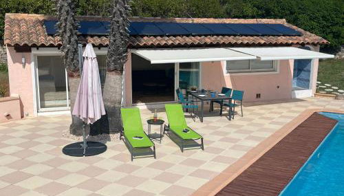 Petite Villa indépendante - Grande piscine 12x8 - Foto 4, sunbed