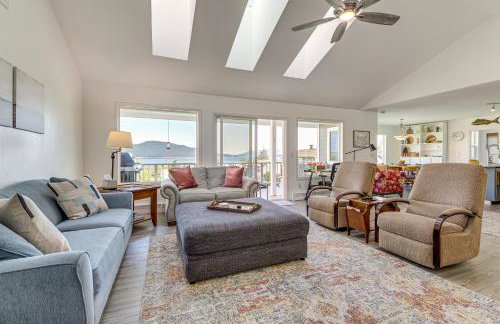 Anacortes Home with Views of Puget Sound - Photo 8