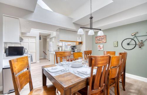 Spacious retreat 4BR AC, SHARC, Hot Tub, Games, Grill, Pets, Fireplace - Foto 42