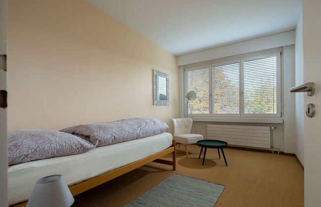 Luxury Apartment With Terrace and Garden Free Parking Smart TV etc - Foto 17