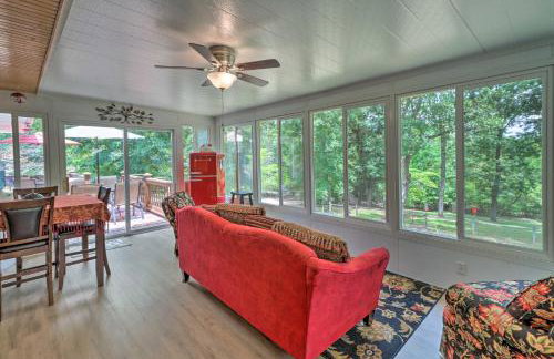 10-Acre Mountain Home Getaway with Fire Pit - Foto 8