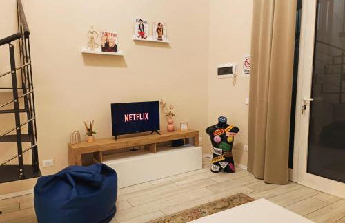 YR Apartments Bocconi- Modern Loft, 3 Min Walk to Duomo Tram - Photo 12